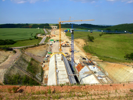 %7B!MEDIA:%7B%7Bid%7D%7D%7Cmore.title_de!%7D